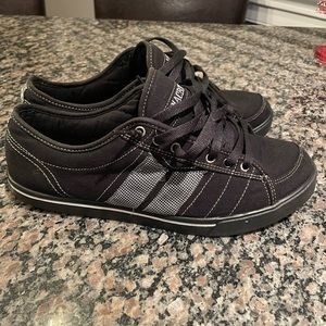Mens Macbeth shoes, size 11, barely worn